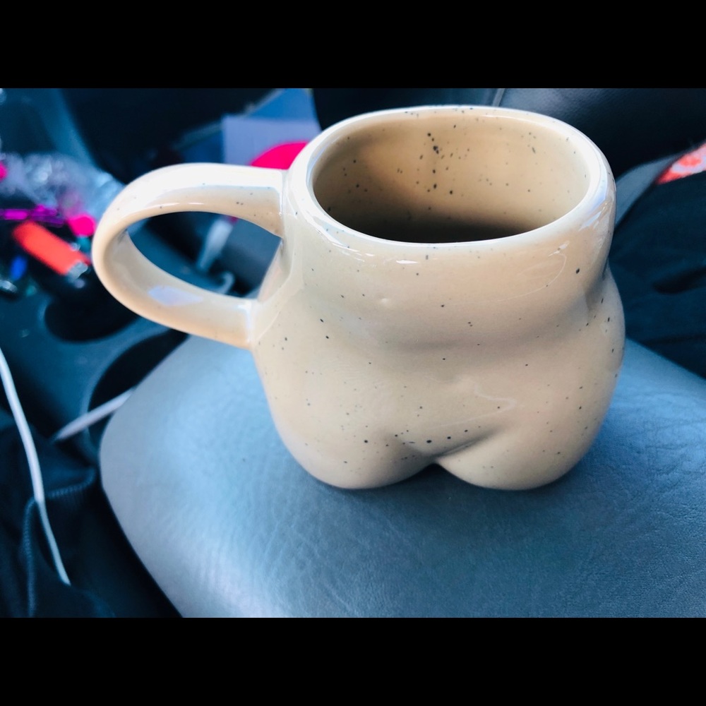 NWOT Urban Outfitters ‘Female Form’ Mug - Picture 3 of 7